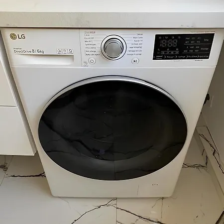Upscale 80m2 2 Bedroom Near Champs Elysees Apartment